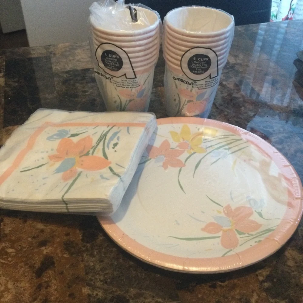 Amscan Romantic Peach Floral Partyware Set 40 Pc NWT